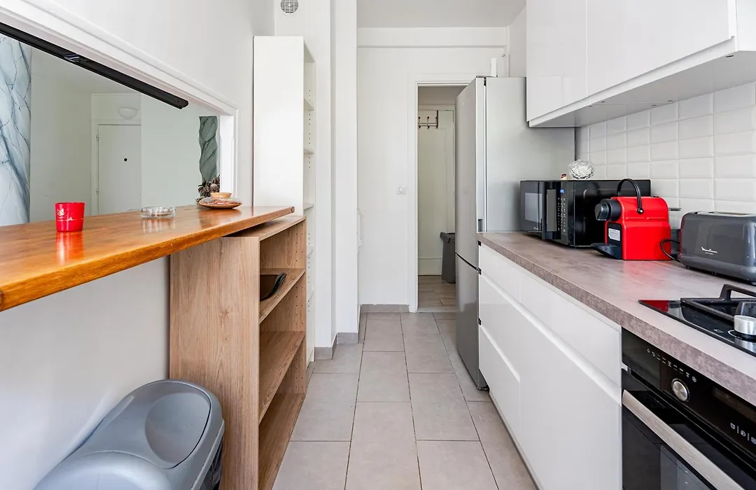 Spacious 2 Bedroom Family Home Authentic Paris 15-1